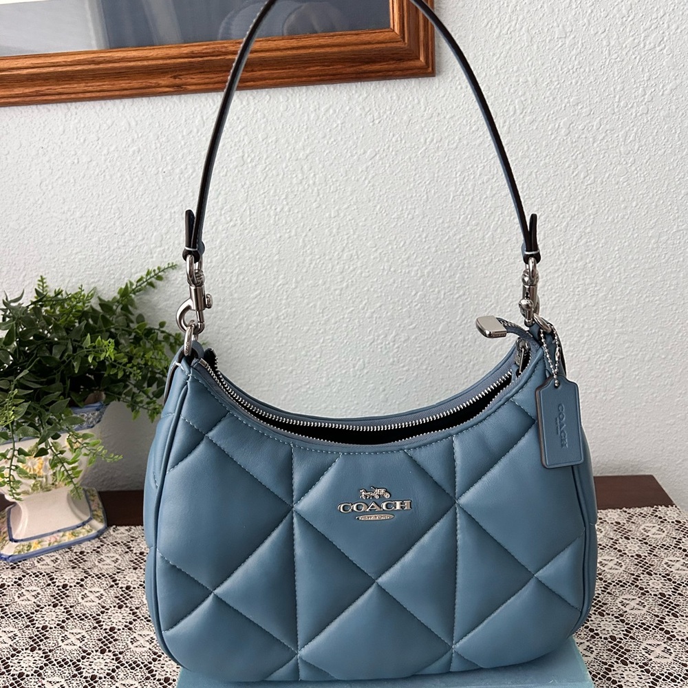Coach Teri Diamond Quilted Hobo Silver Light Mist